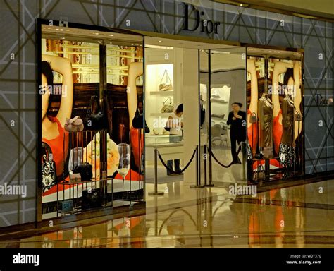 dior ngee ann city photos